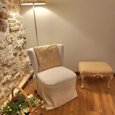 B&B Il Giullare 술모나 외부 사진